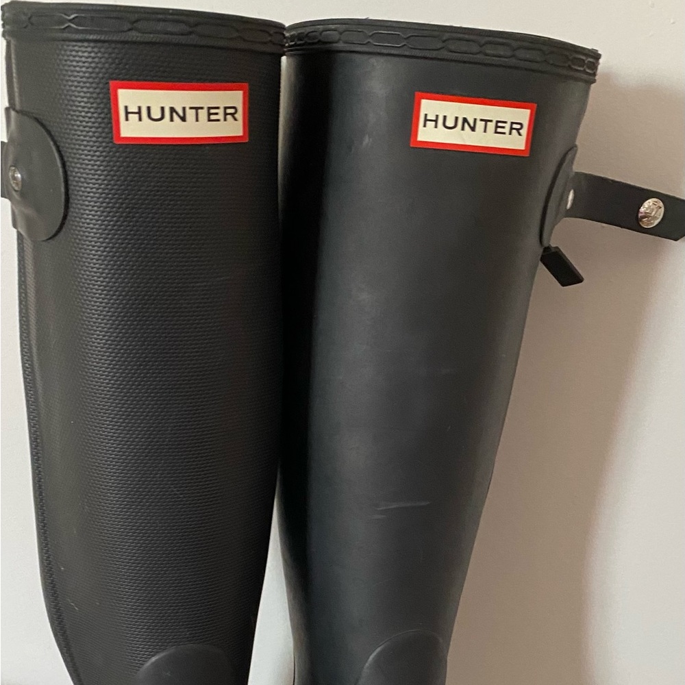 black rain boots